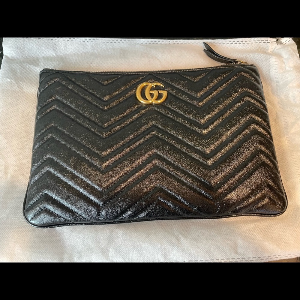 Gucci Marmont Zip Pouch Clutch